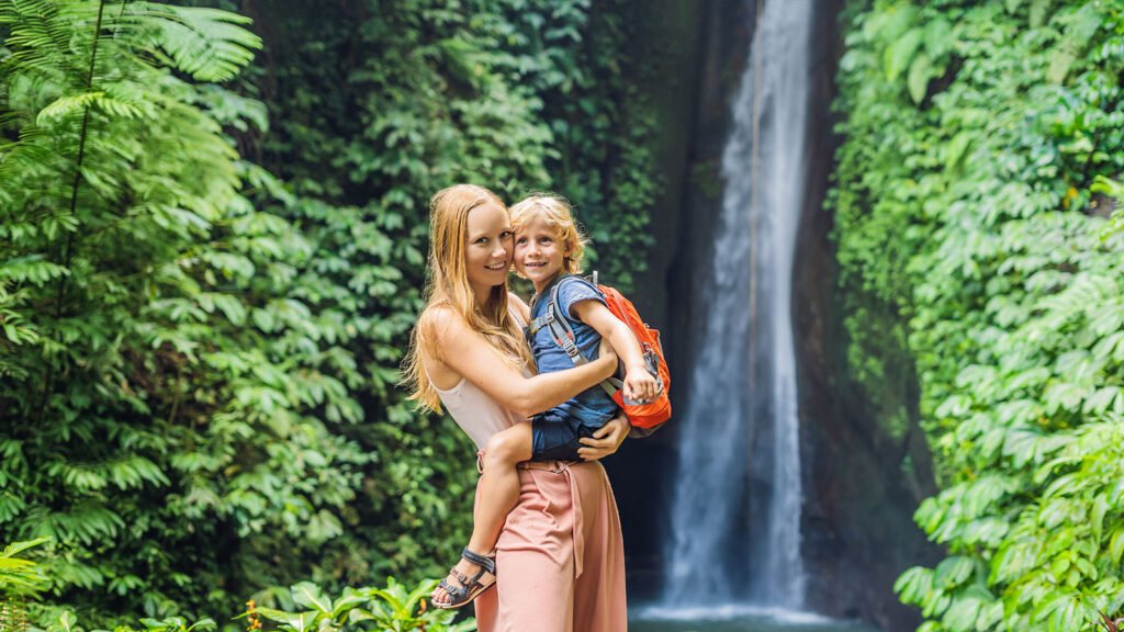La Fortuna with kids at La Fortuna Waterfall